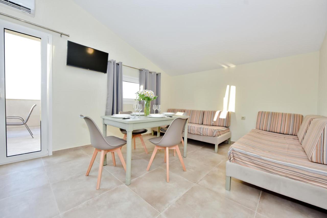 Golden Dream Apartments Anissaras Екстериор снимка
