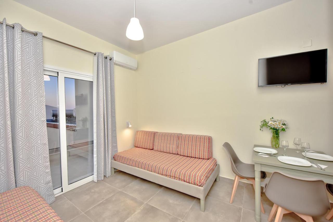 Golden Dream Apartments Anissaras Екстериор снимка