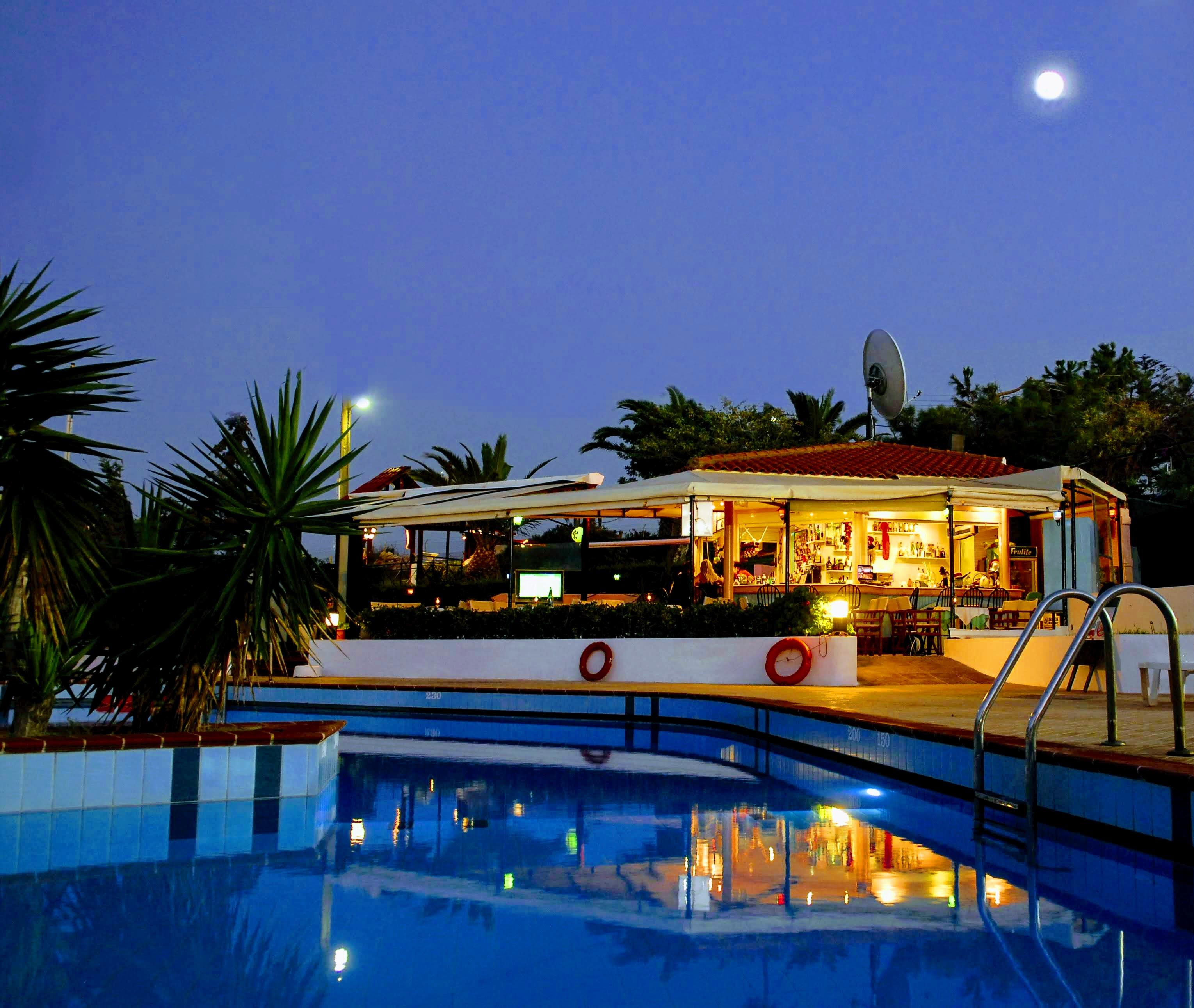 Golden Dream Apartments Anissaras Екстериор снимка